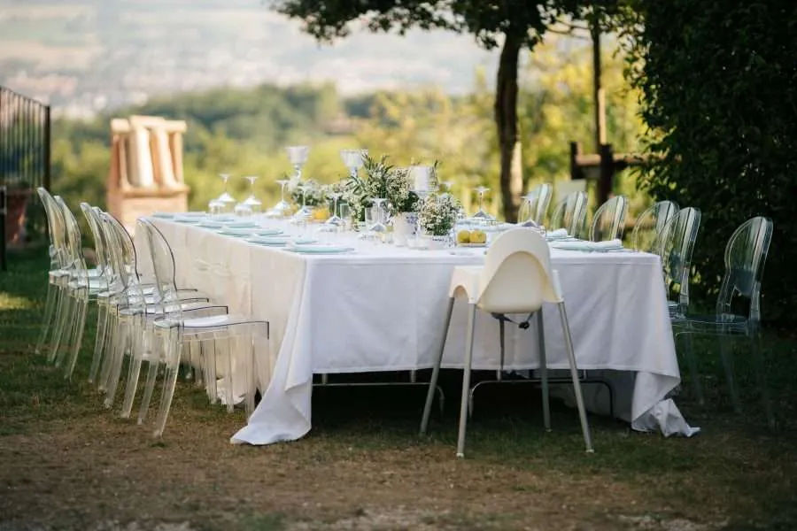 table ready for a micro wedding in Tenuta San Lorenzo Vecchio Foligno